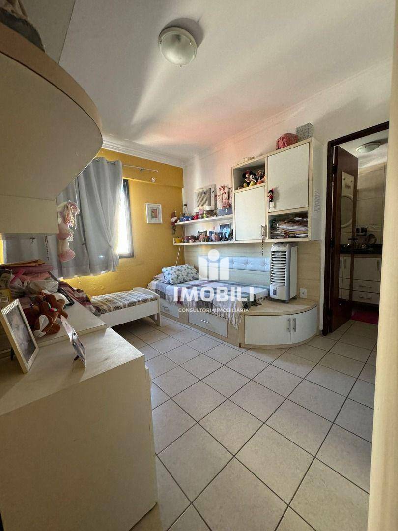 Apartamento à venda com 4 quartos, 145m² - Foto 8