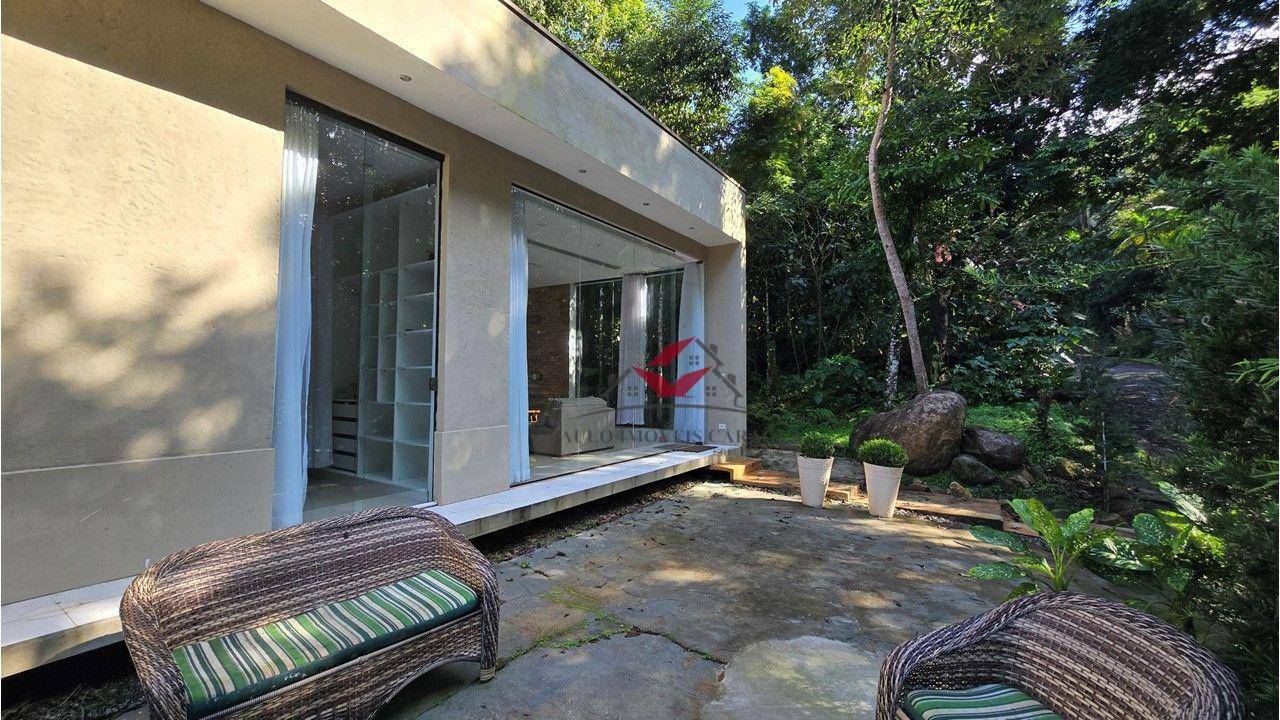 Casa de Condomínio à venda com 4 quartos, 165m² - Foto 5