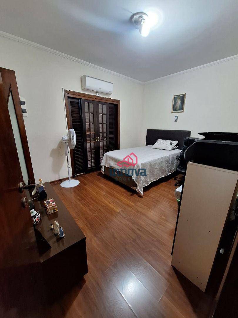 Sobrado à venda com 3 quartos, 220M2 - Foto 8