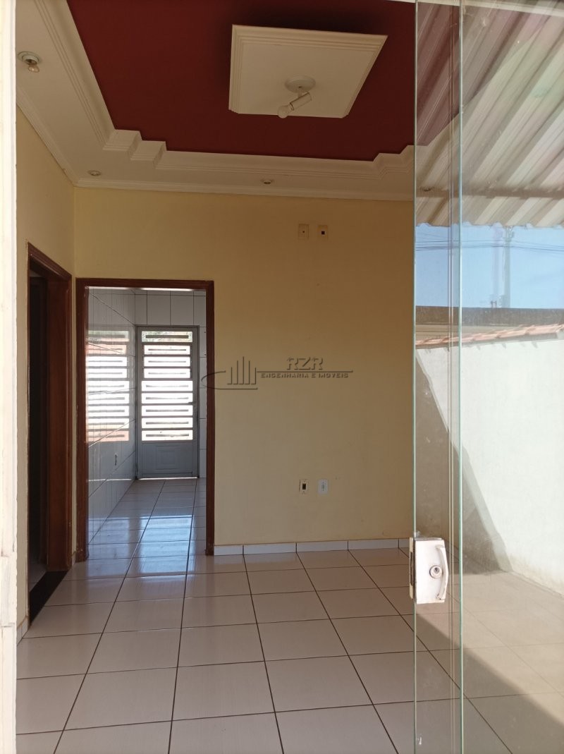 Casa à venda com 2 quartos, 53m² - Foto 4