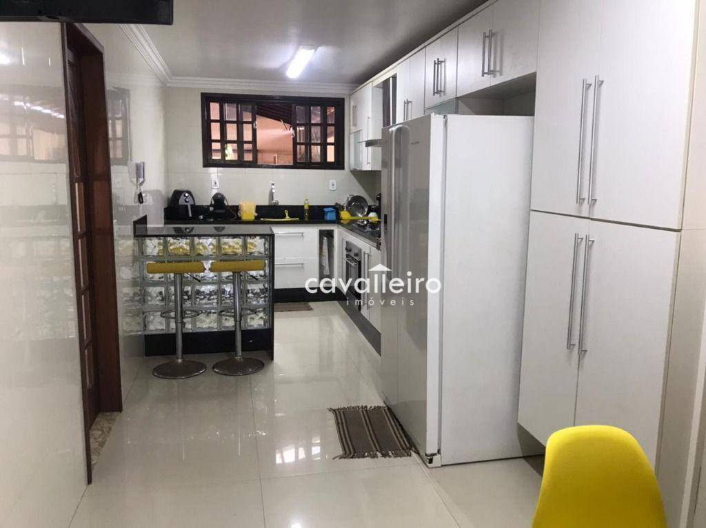 Casa à venda com 4 quartos, 250m² - Foto 38