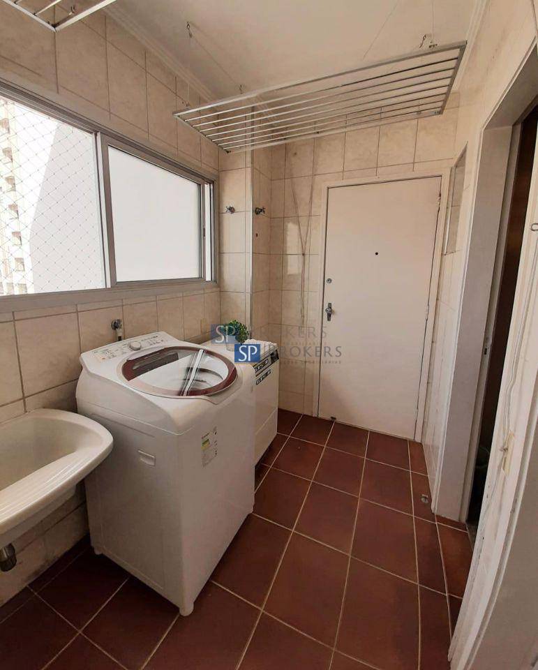 Apartamento à venda com 3 quartos, 136m² - Foto 7