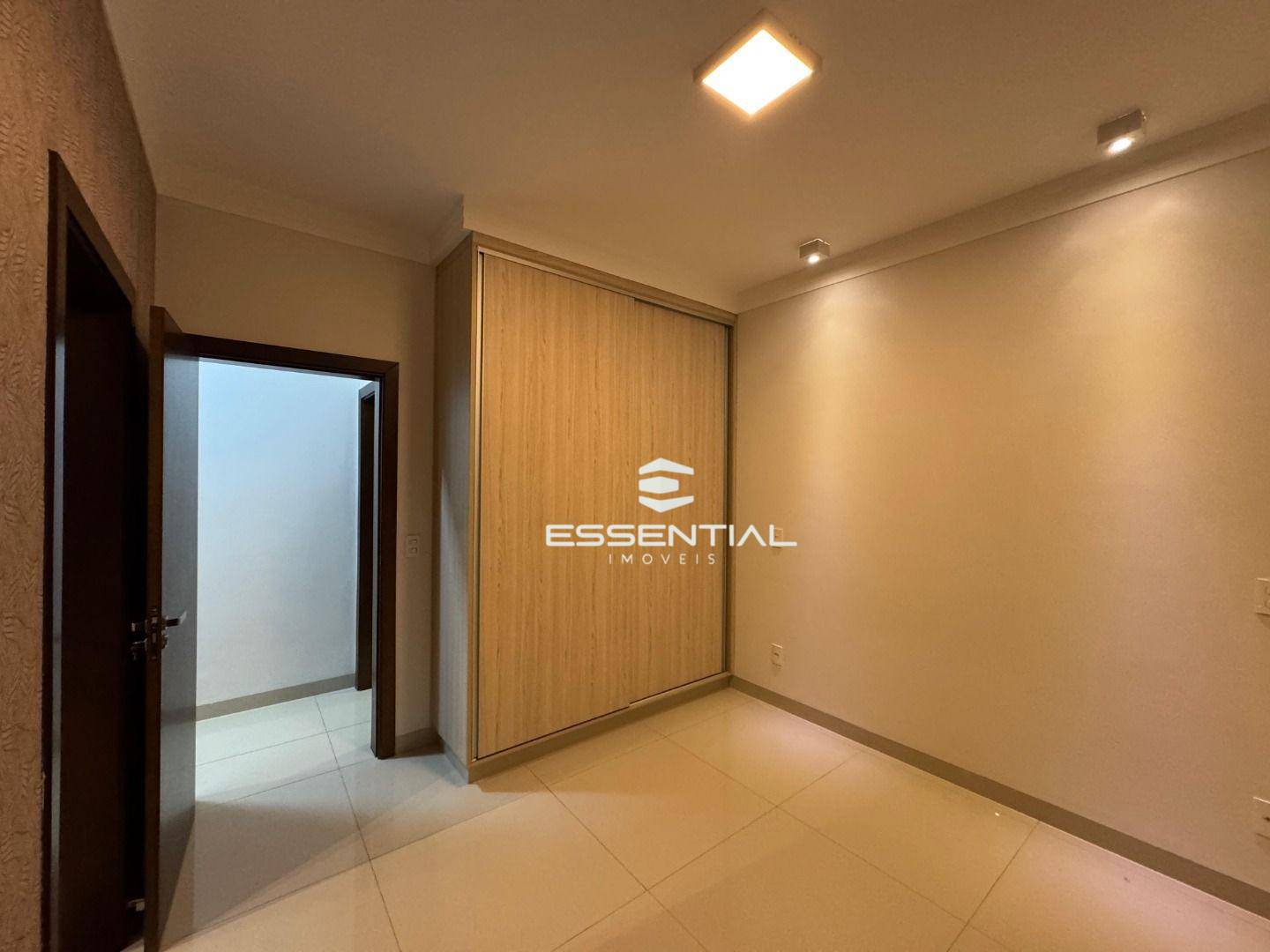 Casa de Condomínio à venda com 4 quartos, 290m² - Foto 38