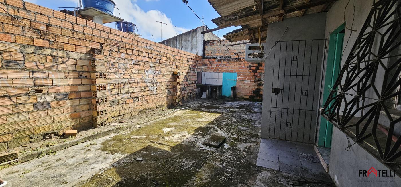 Casa à venda com 3 quartos, 200m² - Foto 18