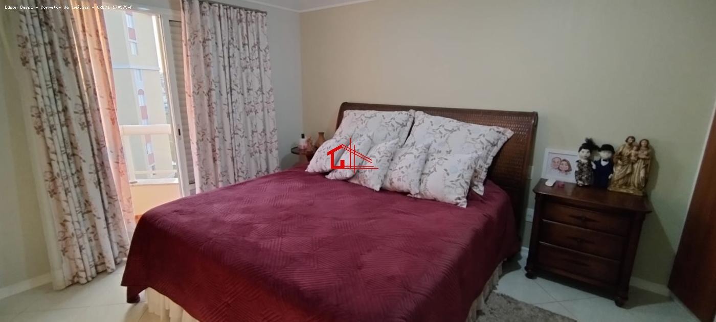 Apartamento à venda com 4 quartos, 212m² - Foto 14