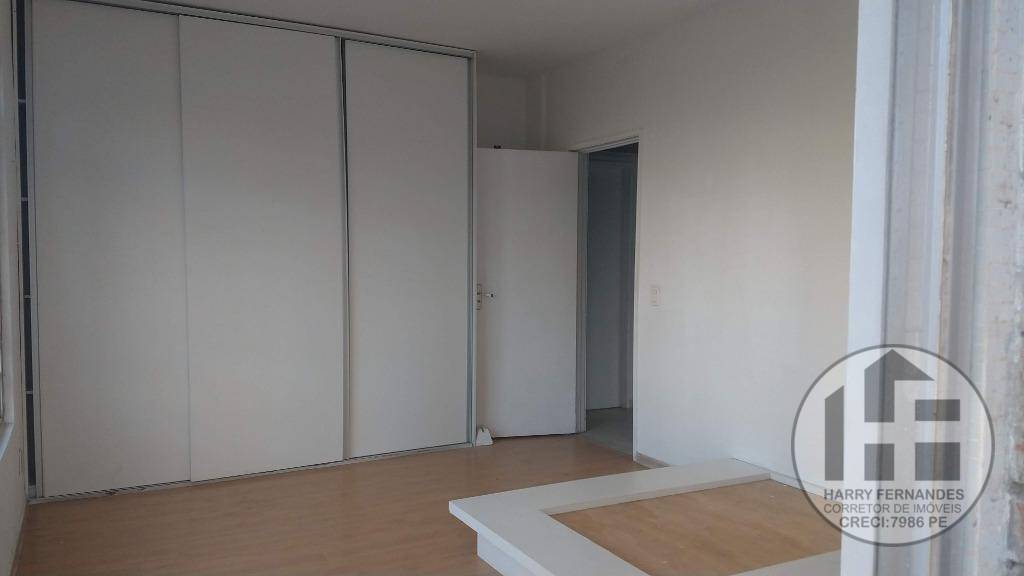 Apartamento à venda com 3 quartos, 200m² - Foto 9