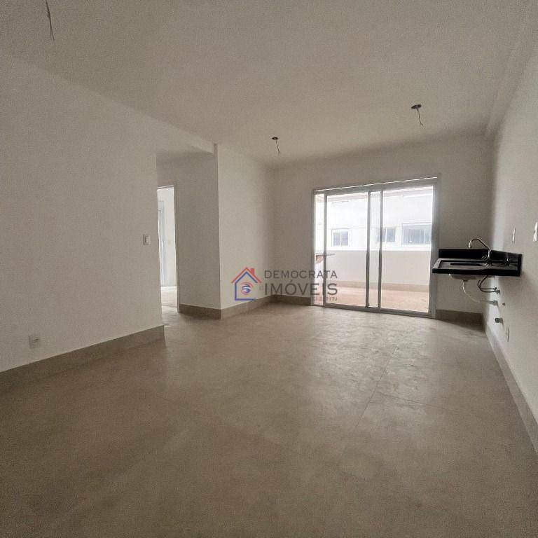 Apartamento à venda com 2 quartos, 67m² - Foto 1