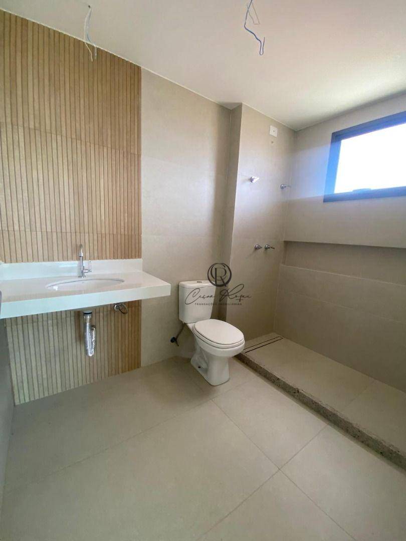 Cobertura à venda com 3 quartos, 248m² - Foto 10