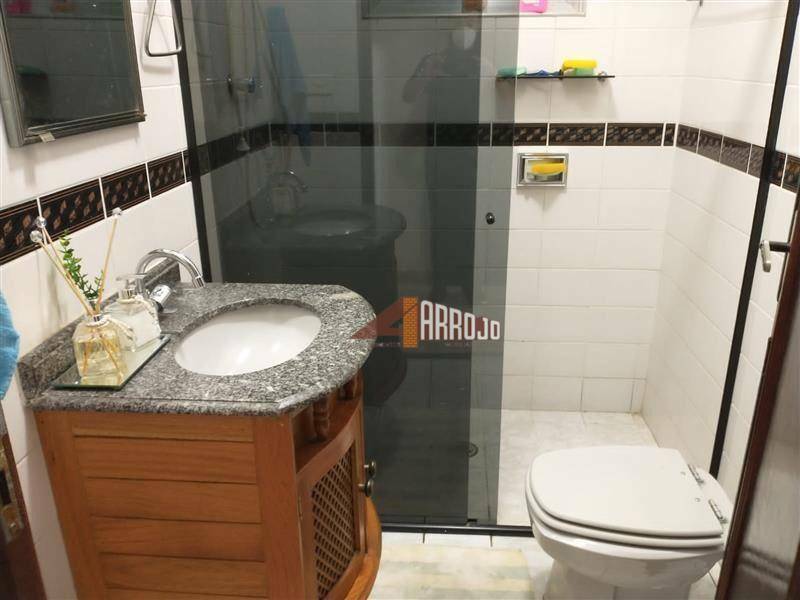 Sobrado à venda com 3 quartos, 218m² - Foto 13