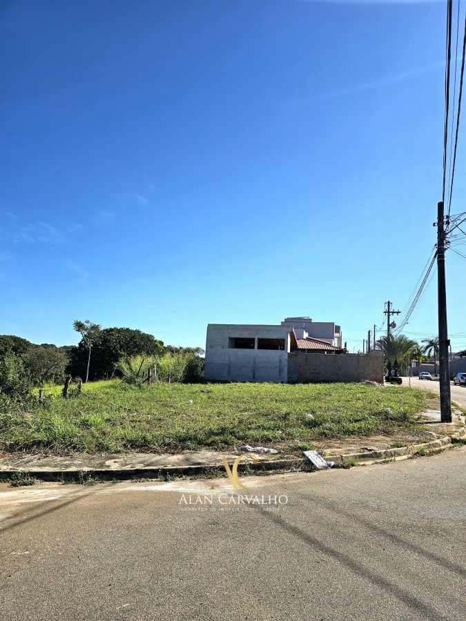 Terreno à venda, 330m² - Foto 1