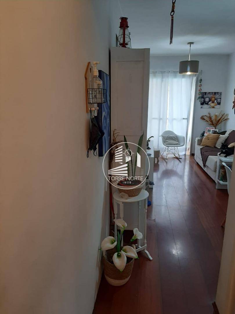 Apartamento à venda com 2 quartos, 60m² - Foto 8