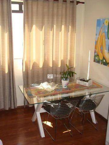 Apartamento à venda com 3 quartos, 81m² - Foto 2