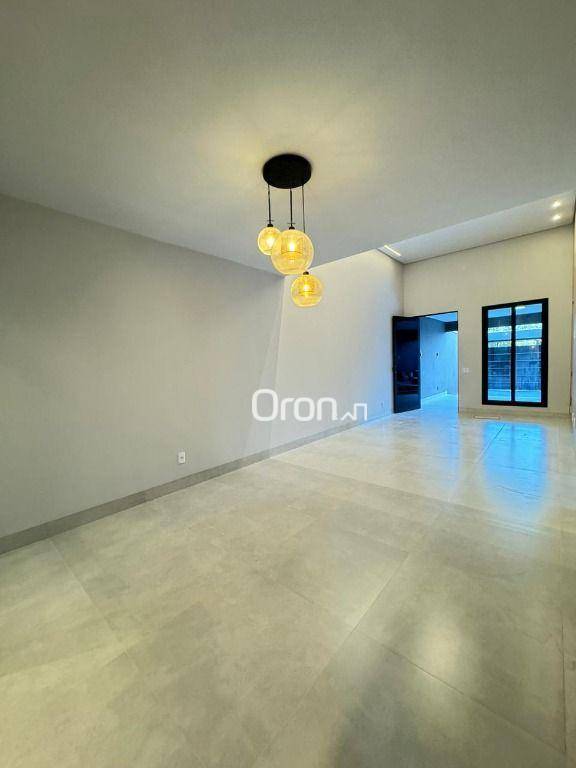 Casa à venda com 3 quartos, 155m² - Foto 2