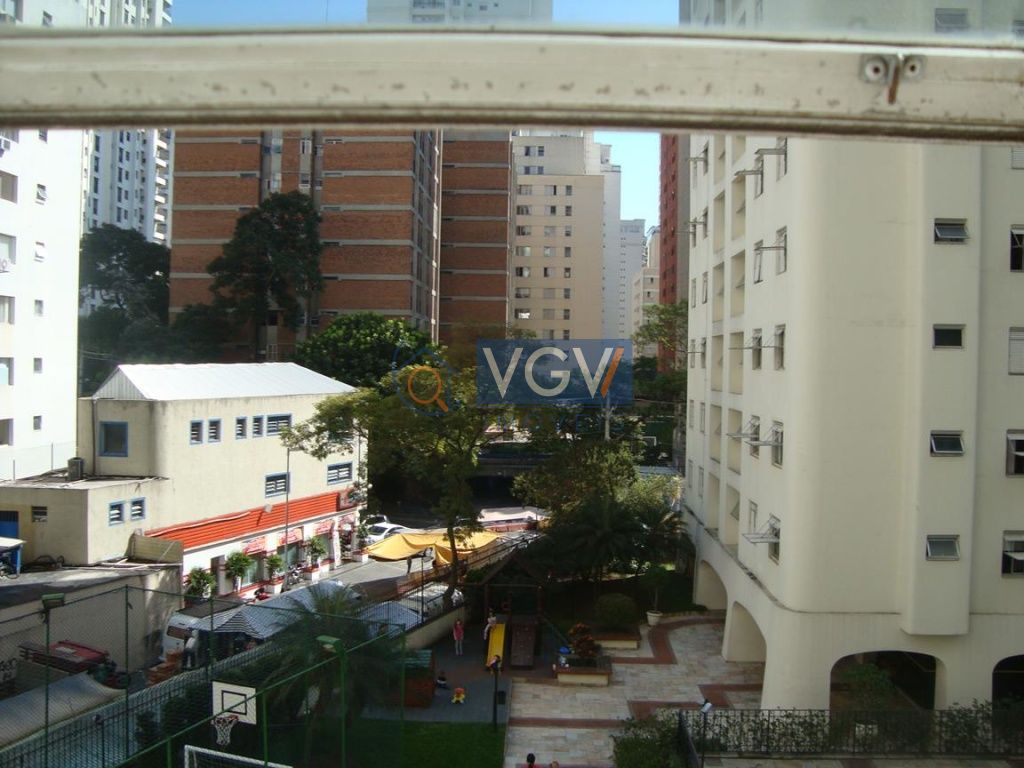 Apartamento à venda com 3 quartos, 107m² - Foto 1