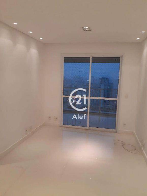 Apartamento à venda com 2 quartos, 67m² - Foto 18