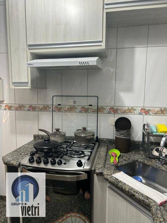 Apartamento à venda com 3 quartos, 60m² - Foto 3