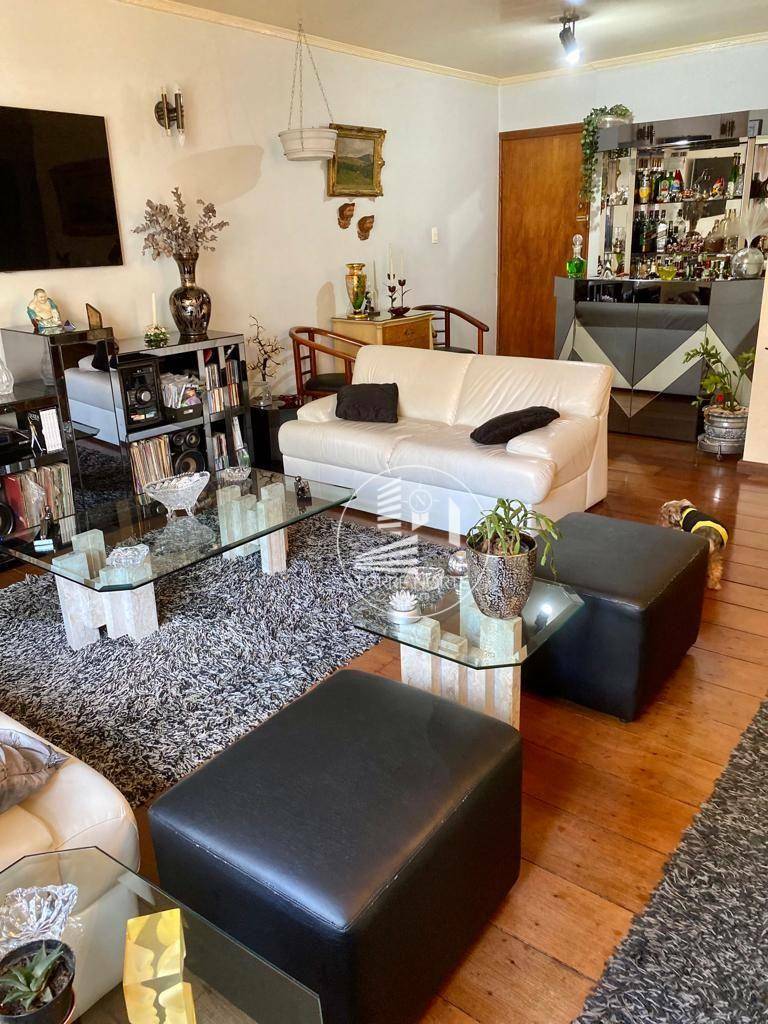 Apartamento à venda com 3 quartos, 141m² - Foto 6