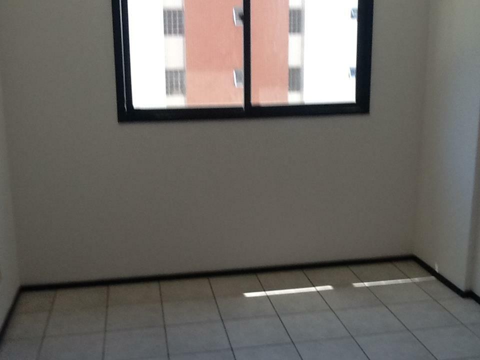 Apartamento à venda com 2 quartos, 62m² - Foto 12