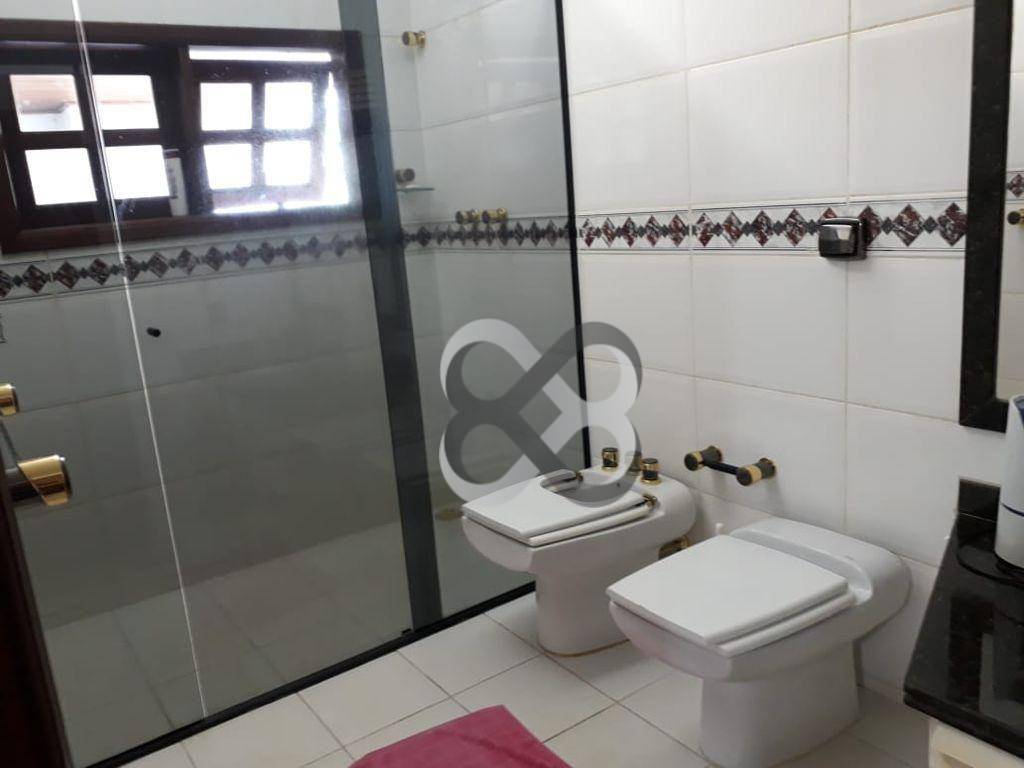 Casa à venda e aluguel com 5 quartos, 421m² - Foto 23