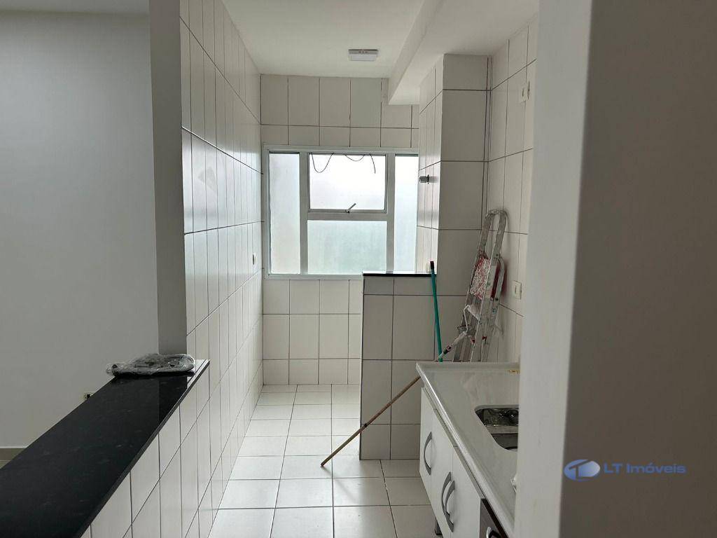 Apartamento à venda com 3 quartos - Foto 4