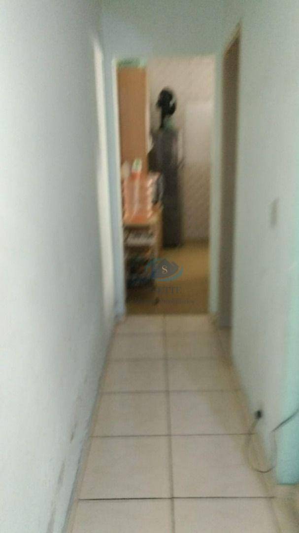 Sobrado à venda com 2 quartos, 165m² - Foto 4