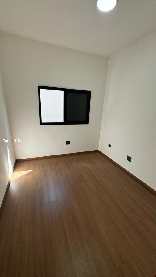 Casa à venda com 3 quartos, 114m² - Foto 14