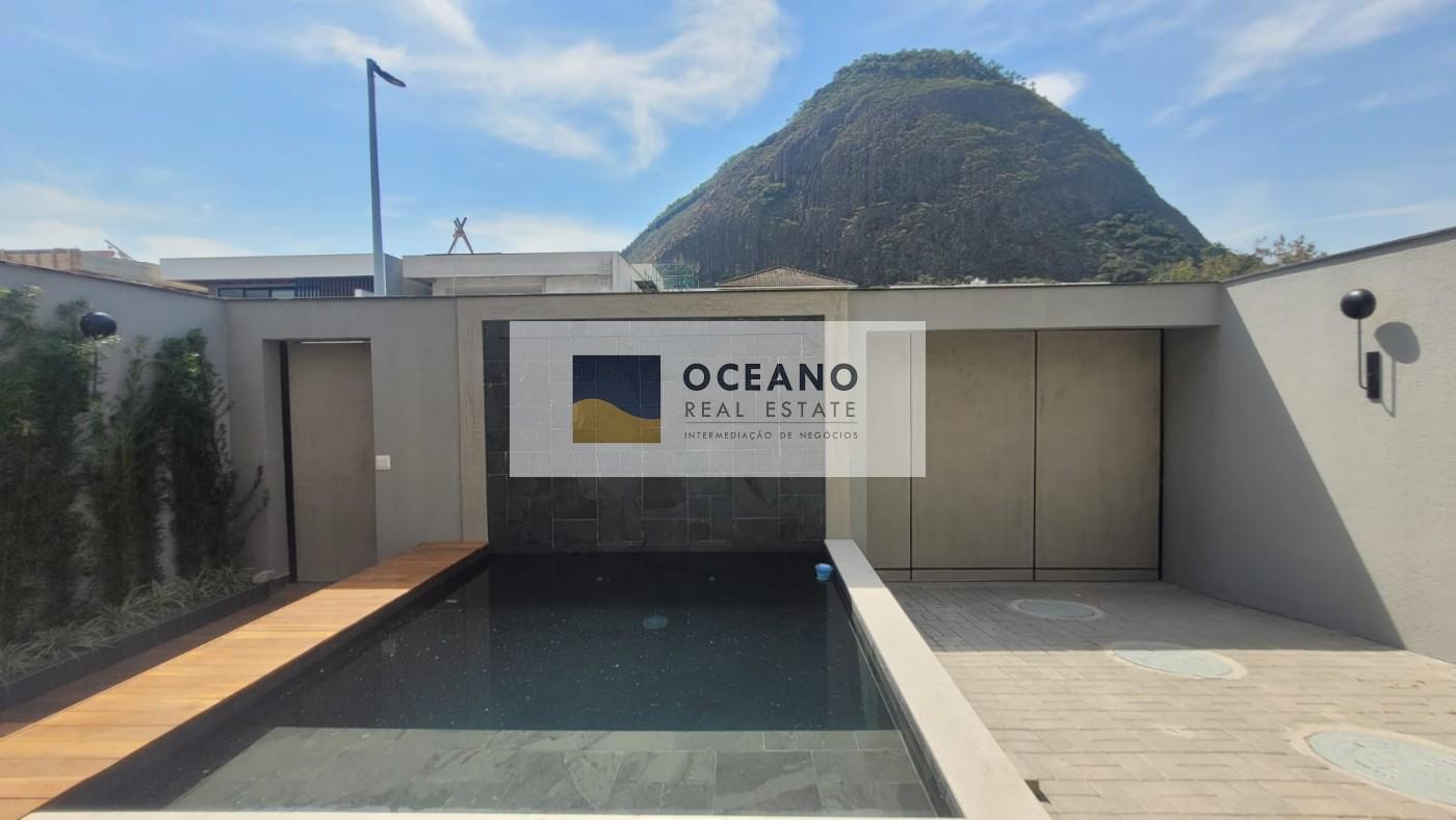Casa de Condomínio à venda com 4 quartos, 325m² - Foto 1