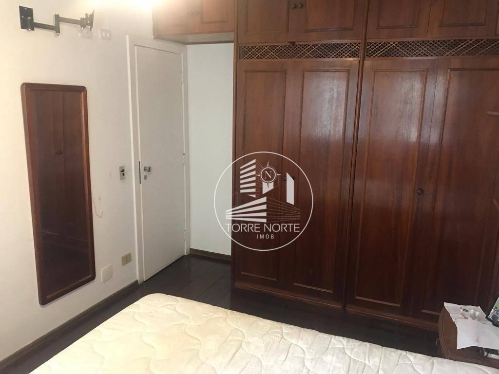 Apartamento à venda com 4 quartos, 160m² - Foto 22