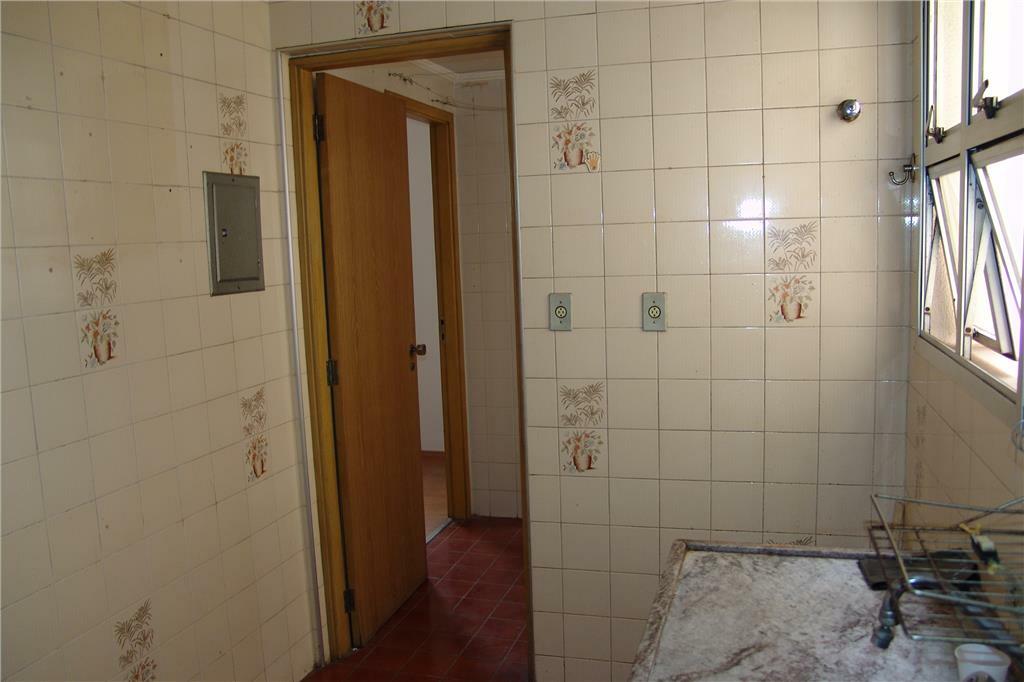 Apartamento para alugar com 2 quartos, 82m² - Foto 18