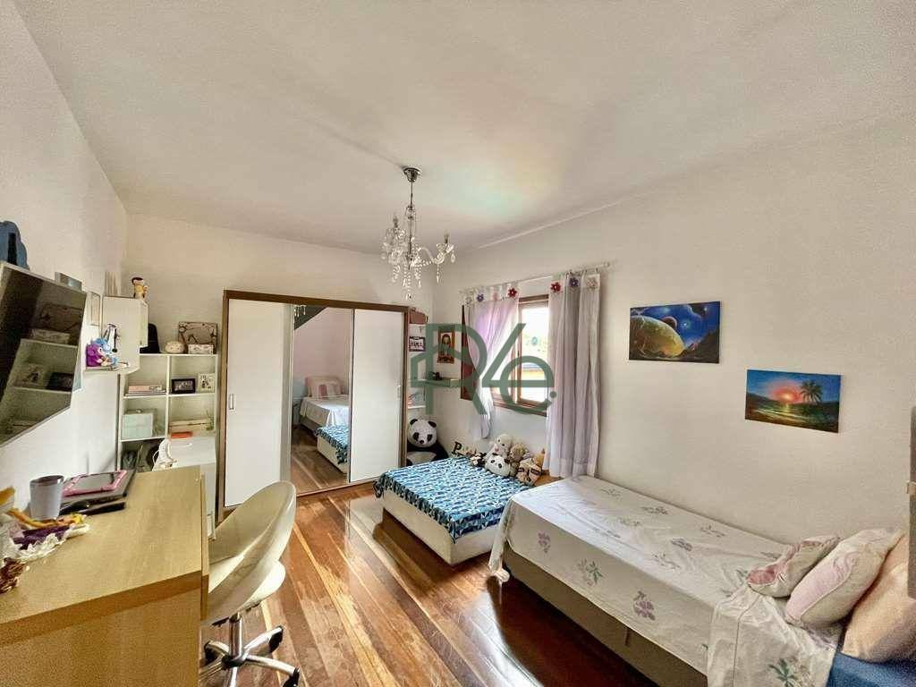 Casa de Condomínio à venda com 4 quartos, 350m² - Foto 35