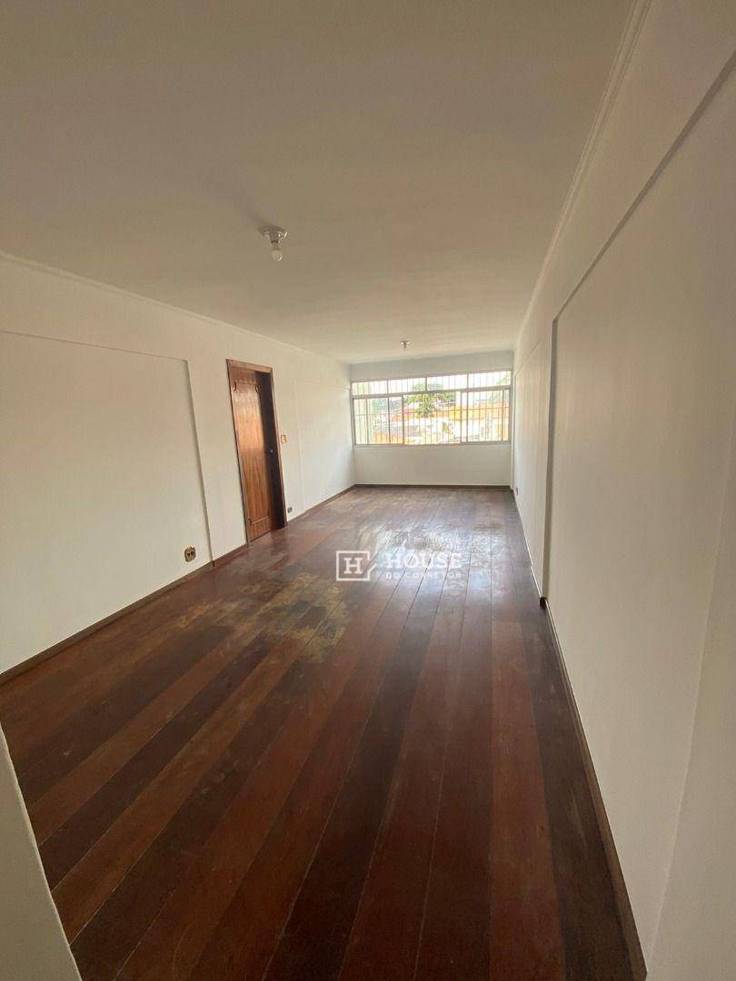 Apartamento à venda com 2 quartos, 100m² - Foto 2