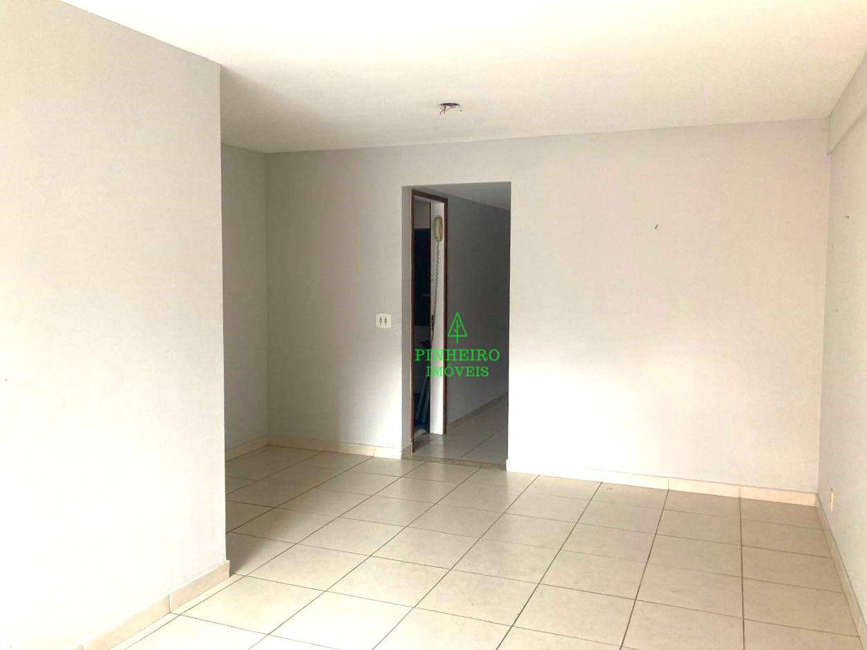 Apartamento à venda com 2 quartos, 63m² - Foto 6