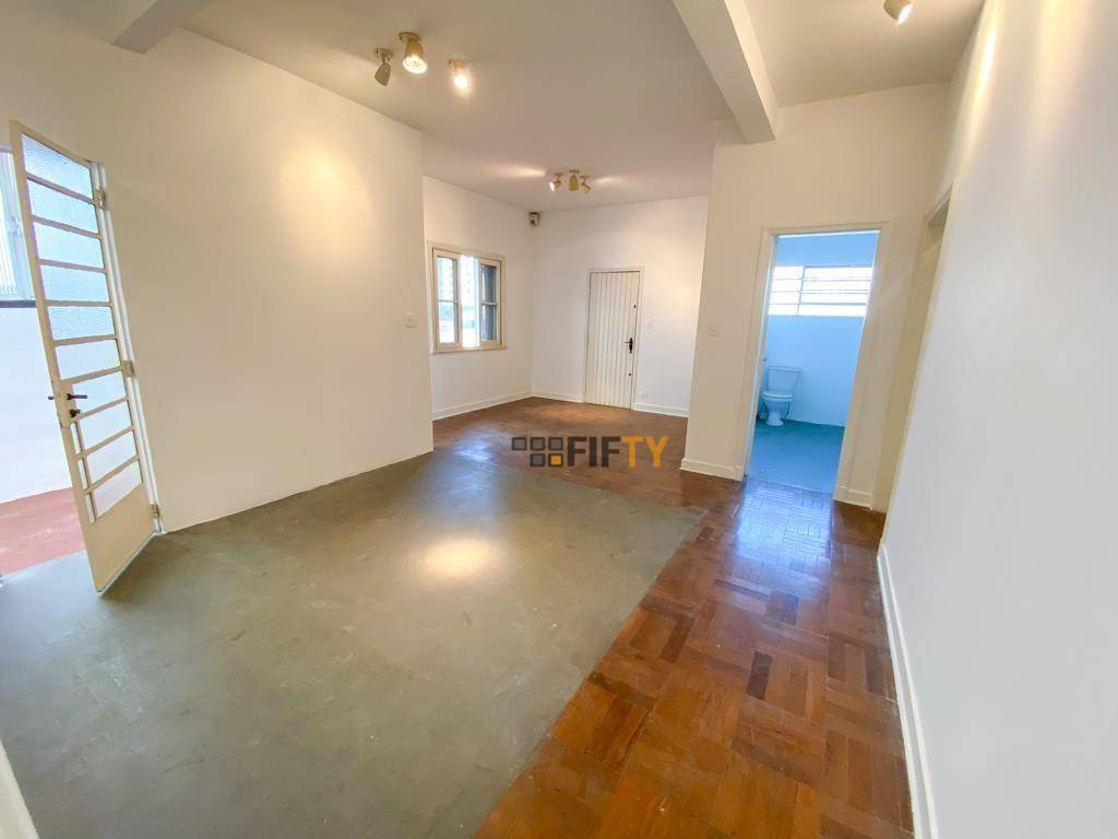 Apartamento para alugar com 3 quartos, 130m² - Foto 9