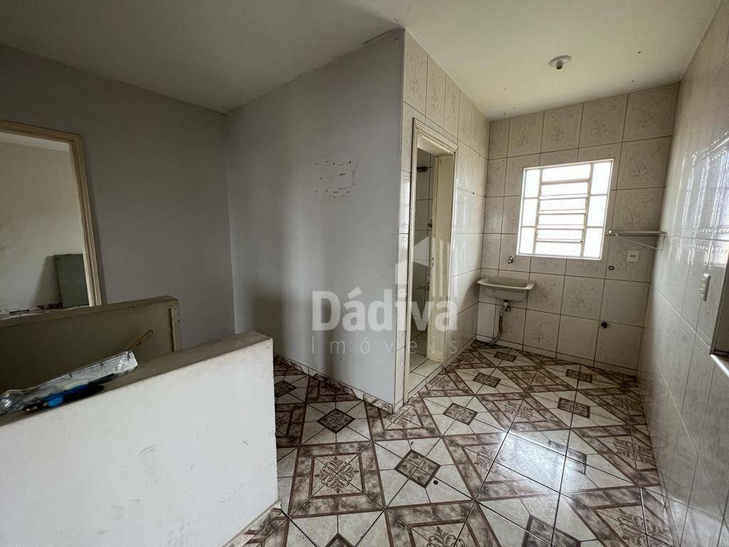 Casa para alugar com 3 quartos, 95m² - Foto 11