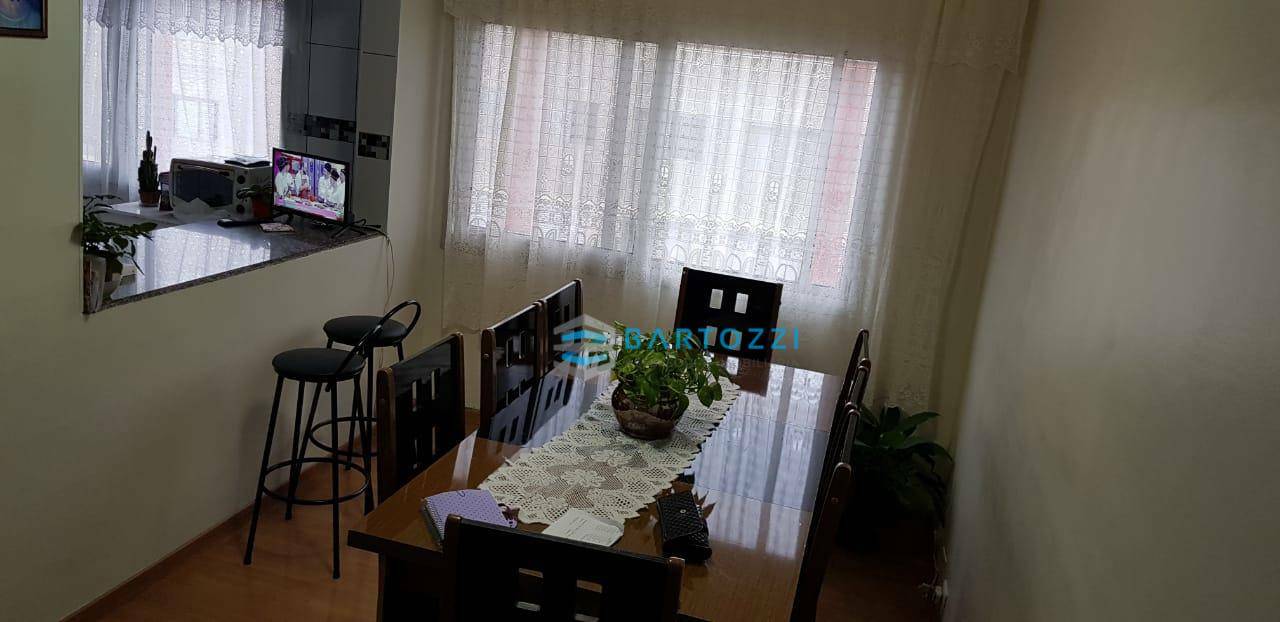 Apartamento à venda com 3 quartos, 87m² - Foto 4