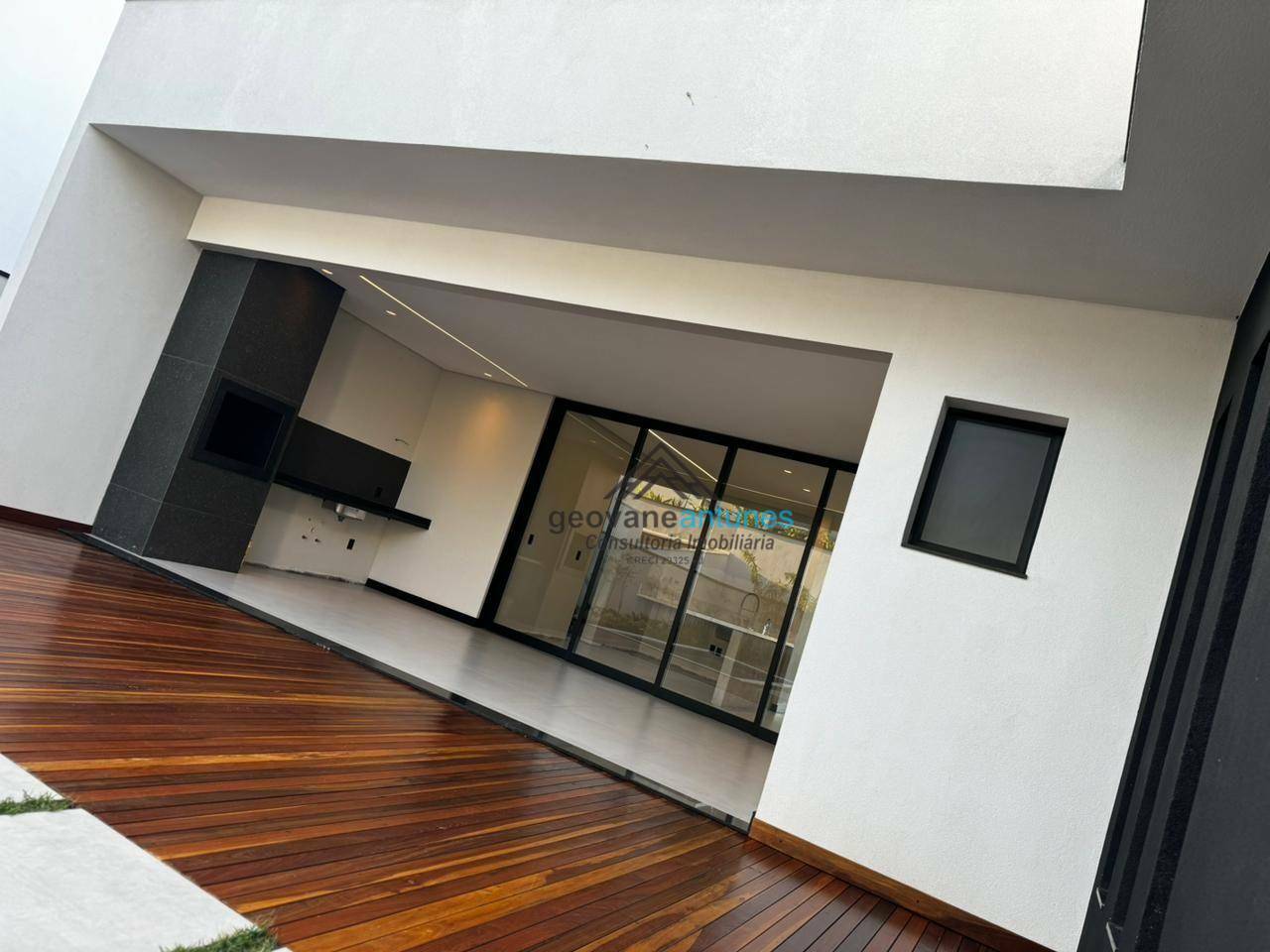 Casa de Condomínio para alugar com 3 quartos, 250m² - Foto 9