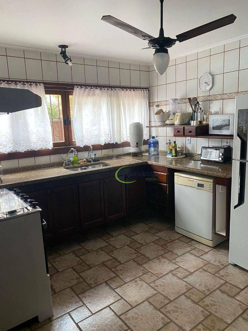 Casa à venda com 5 quartos, 550m² - Foto 3