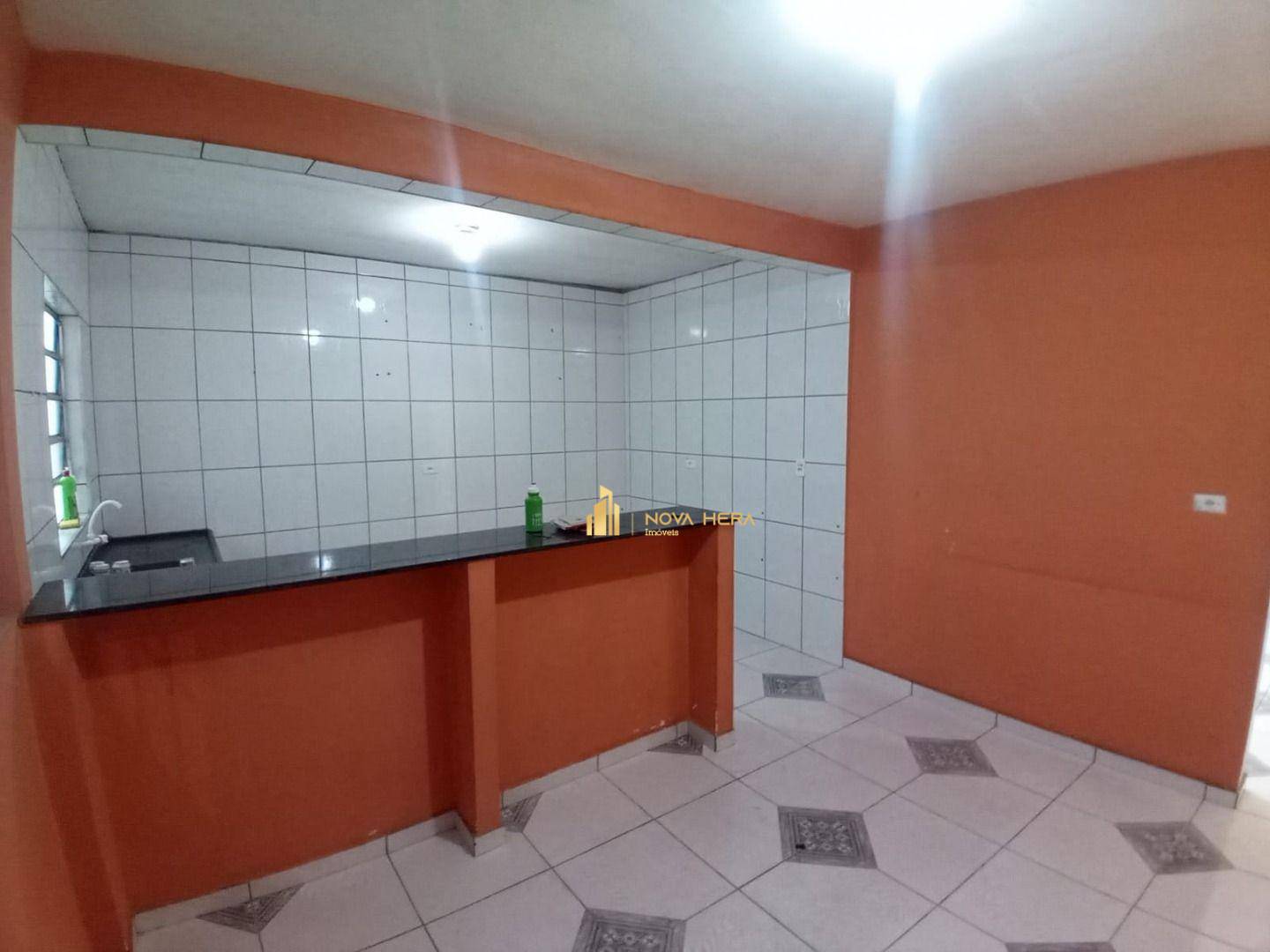 Casa para alugar com 2 quartos, 90m² - Foto 5