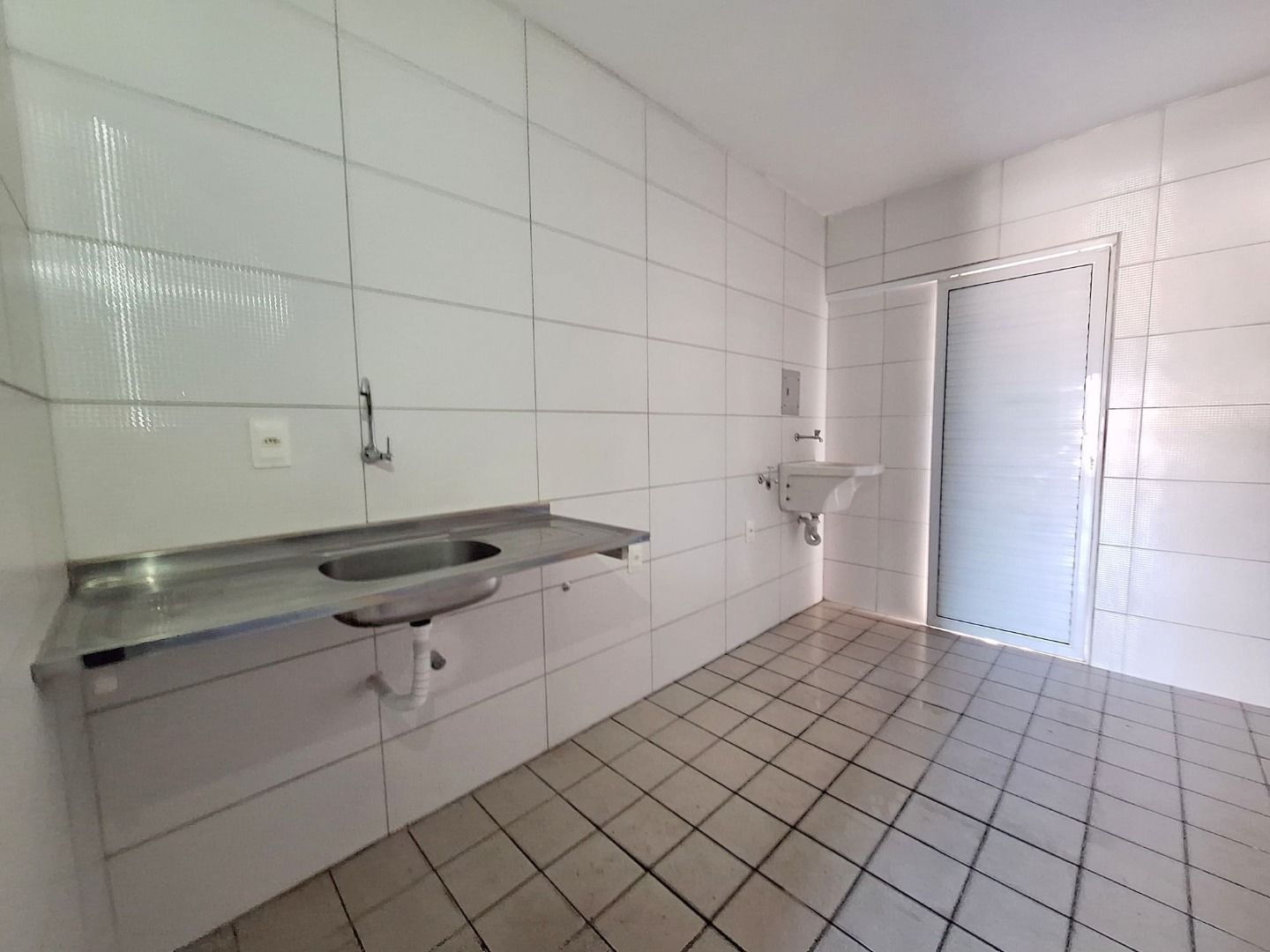 Apartamento para alugar com 2 quartos, 54m² - Foto 6