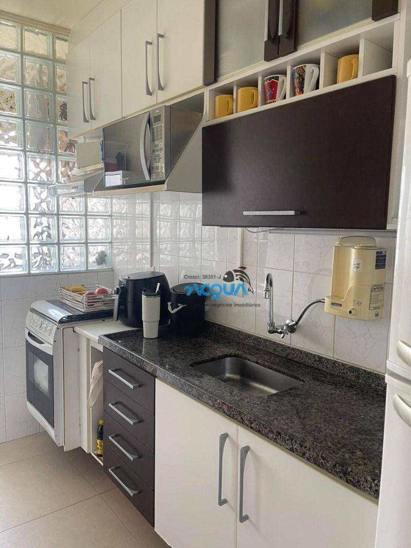 Apartamento à venda com 2 quartos, 72m² - Foto 7