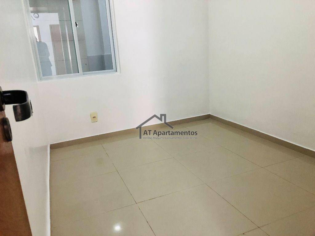 Apartamento à venda com 2 quartos, 60m² - Foto 7