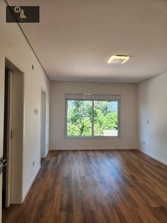 Casa de Condomínio à venda com 3 quartos, 370m² - Foto 18