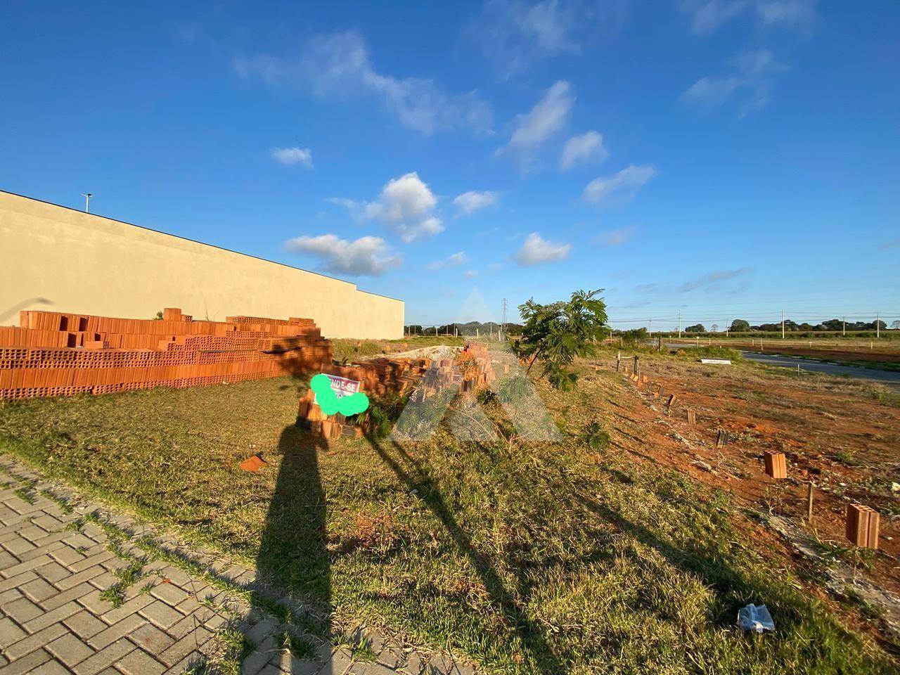 Terreno, 242 m² - Foto 1