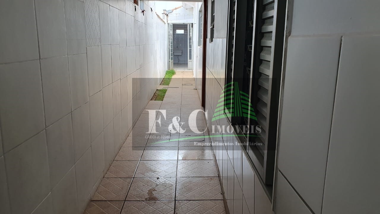 Casa para alugar com 2 quartos, 125m² - Foto 4