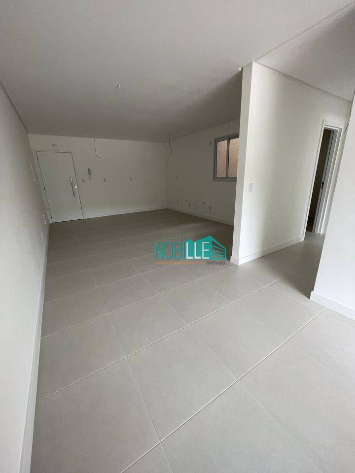 Apartamento à venda com 2 quartos, 77m² - Foto 11