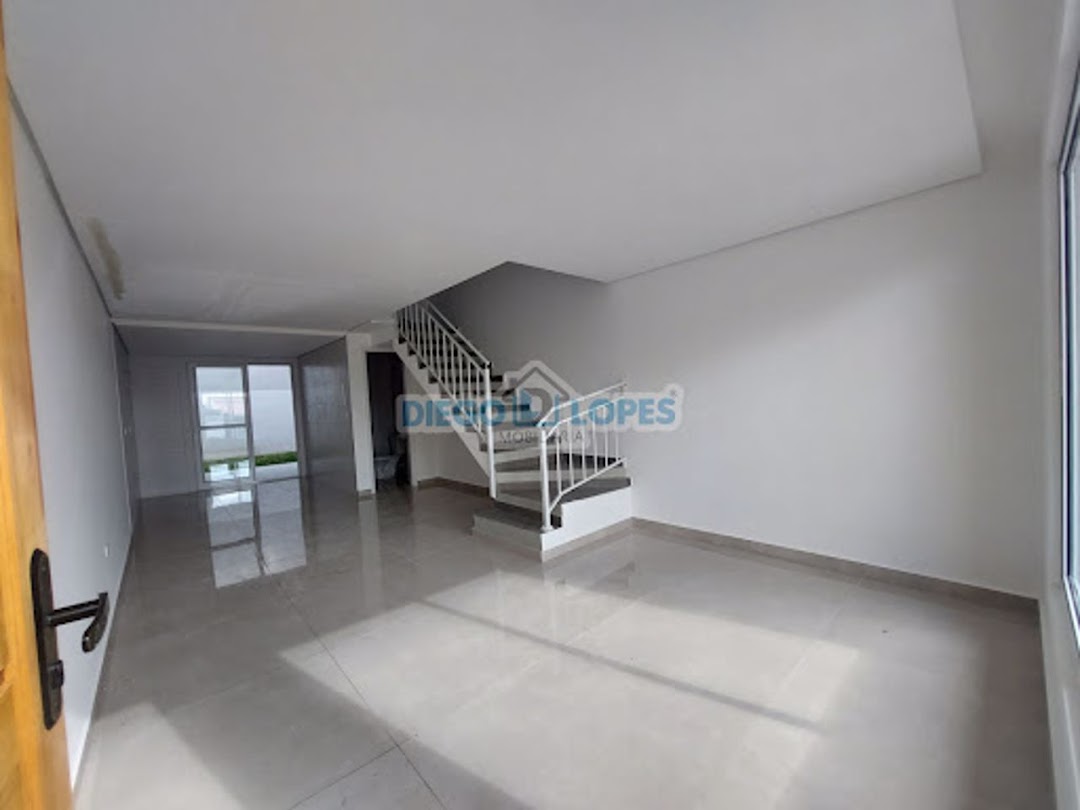 Sobrado à venda com 3 quartos, 100m² - Foto 2