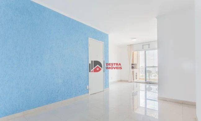 Apartamento à venda com 3 quartos, 94m² - Foto 4