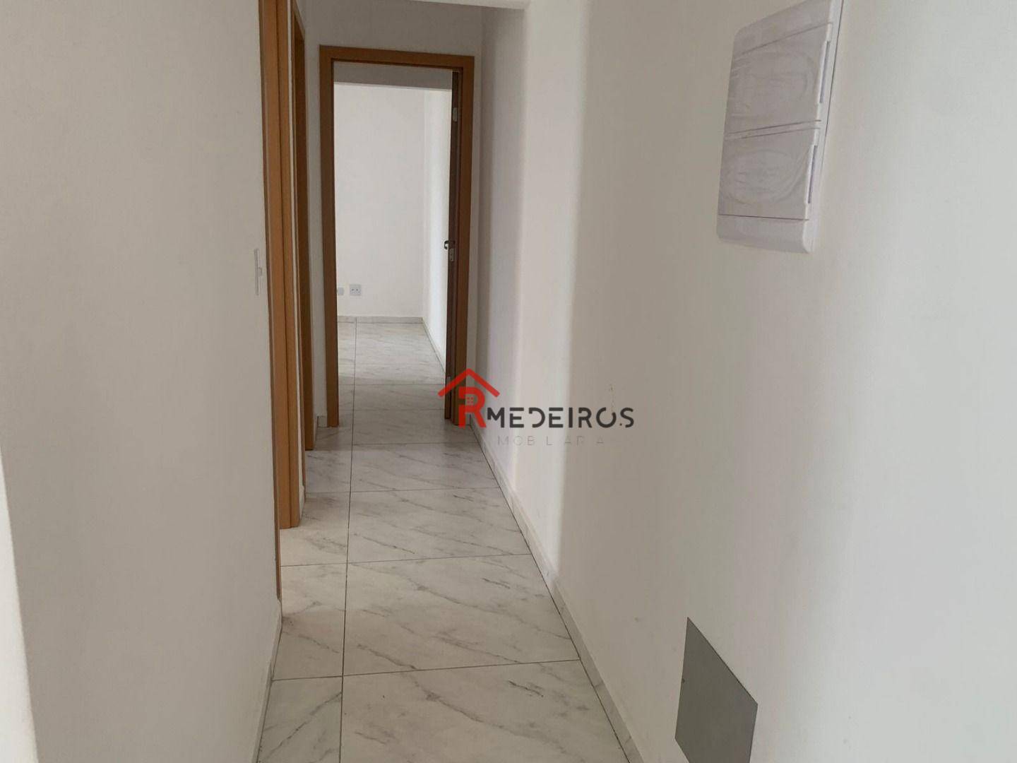 Apartamento à venda com 2 quartos, 67m² - Foto 11