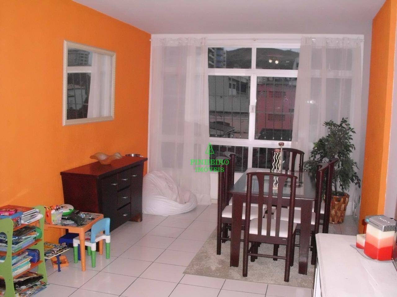 Apartamento à venda com 3 quartos, 122m² - Foto 6