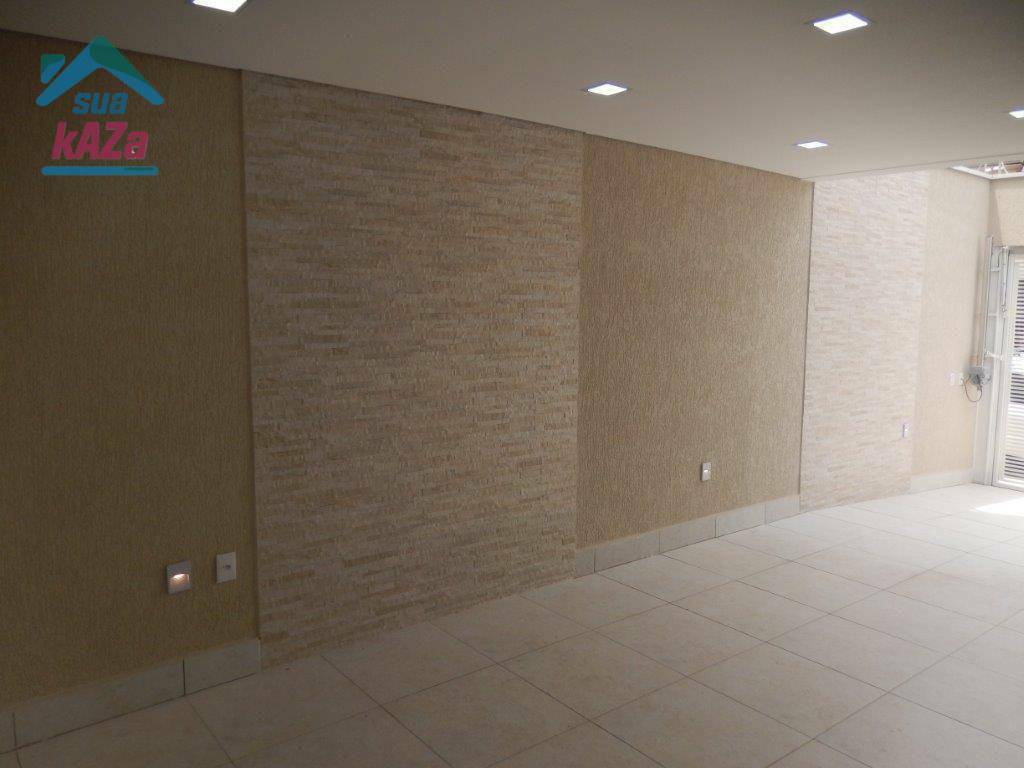 Sobrado à venda com 4 quartos, 200m² - Foto 4